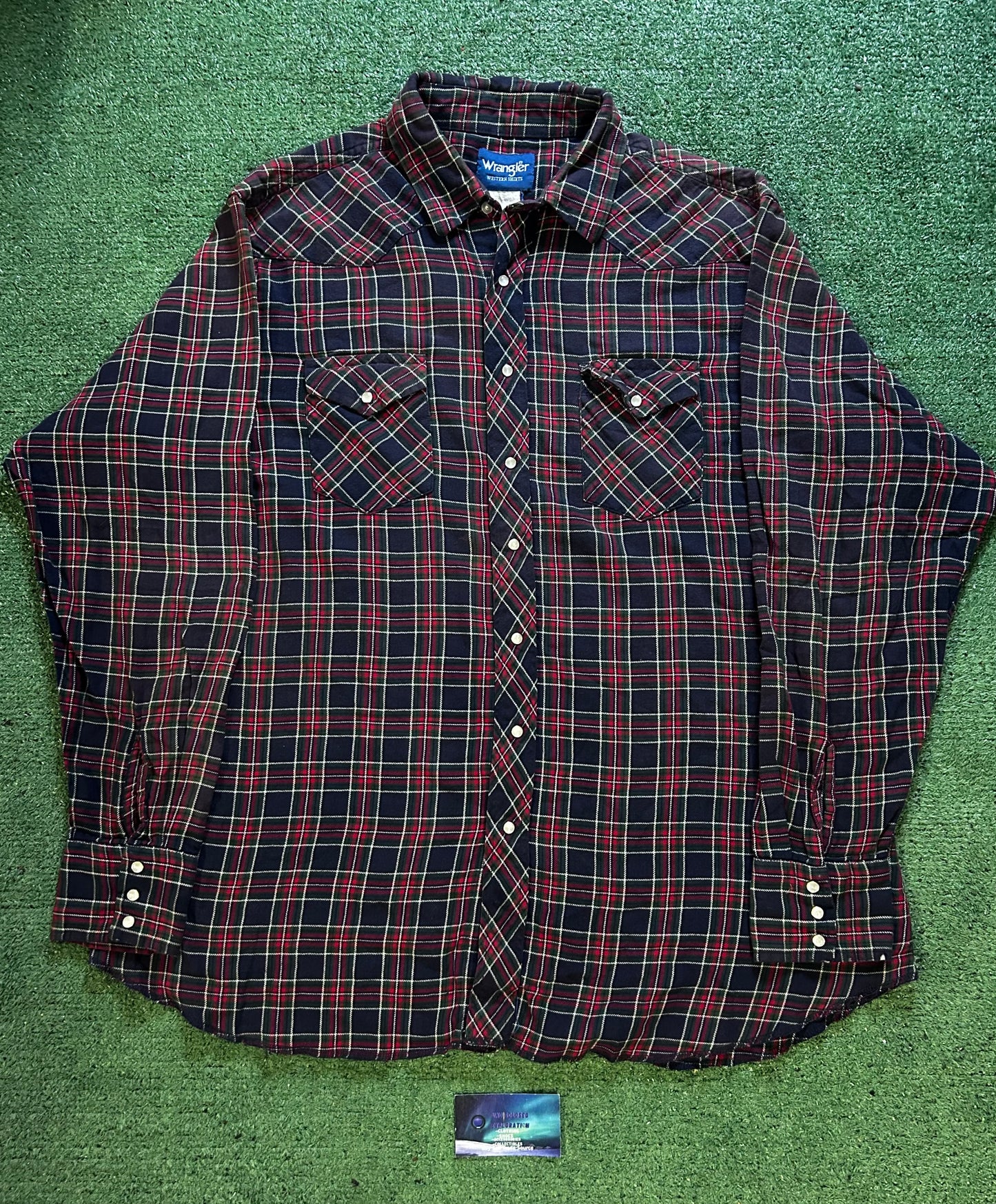 Vintage wrangler pearl snap black and red flannel