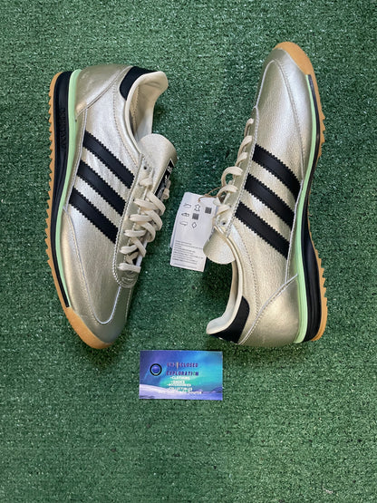 Adidas SL 72 off white core black gum