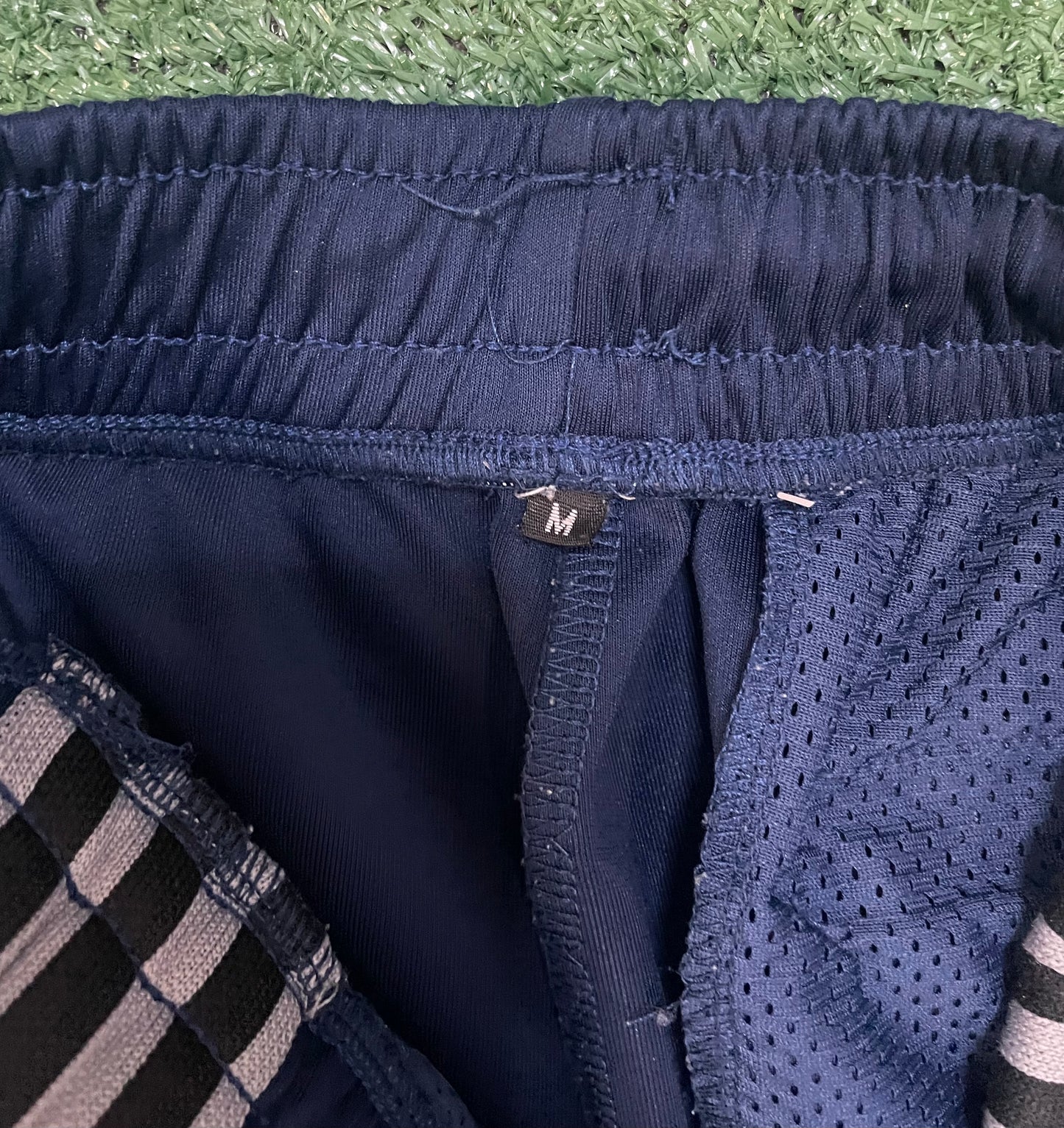 Gv Gallery Raspberry hills dad sweatpants