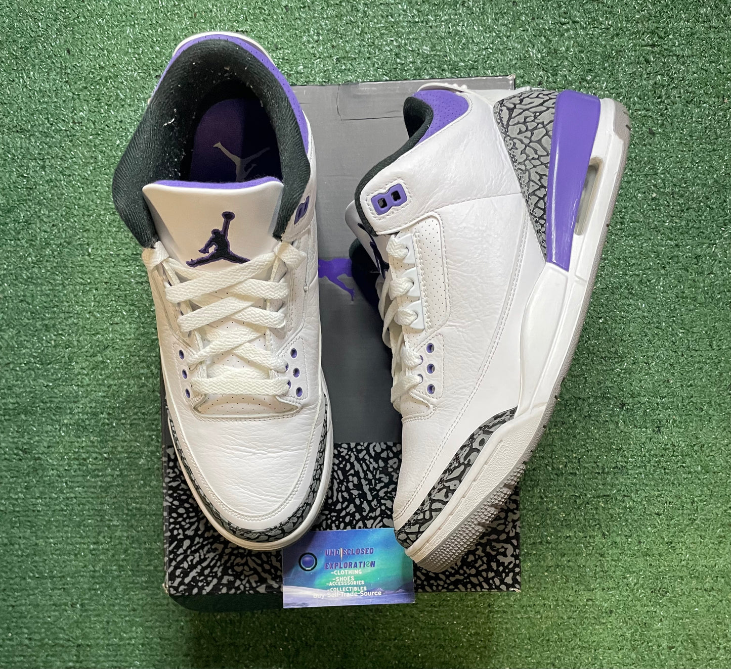 Air Jordan 3 dark iris size 9.5men/11women