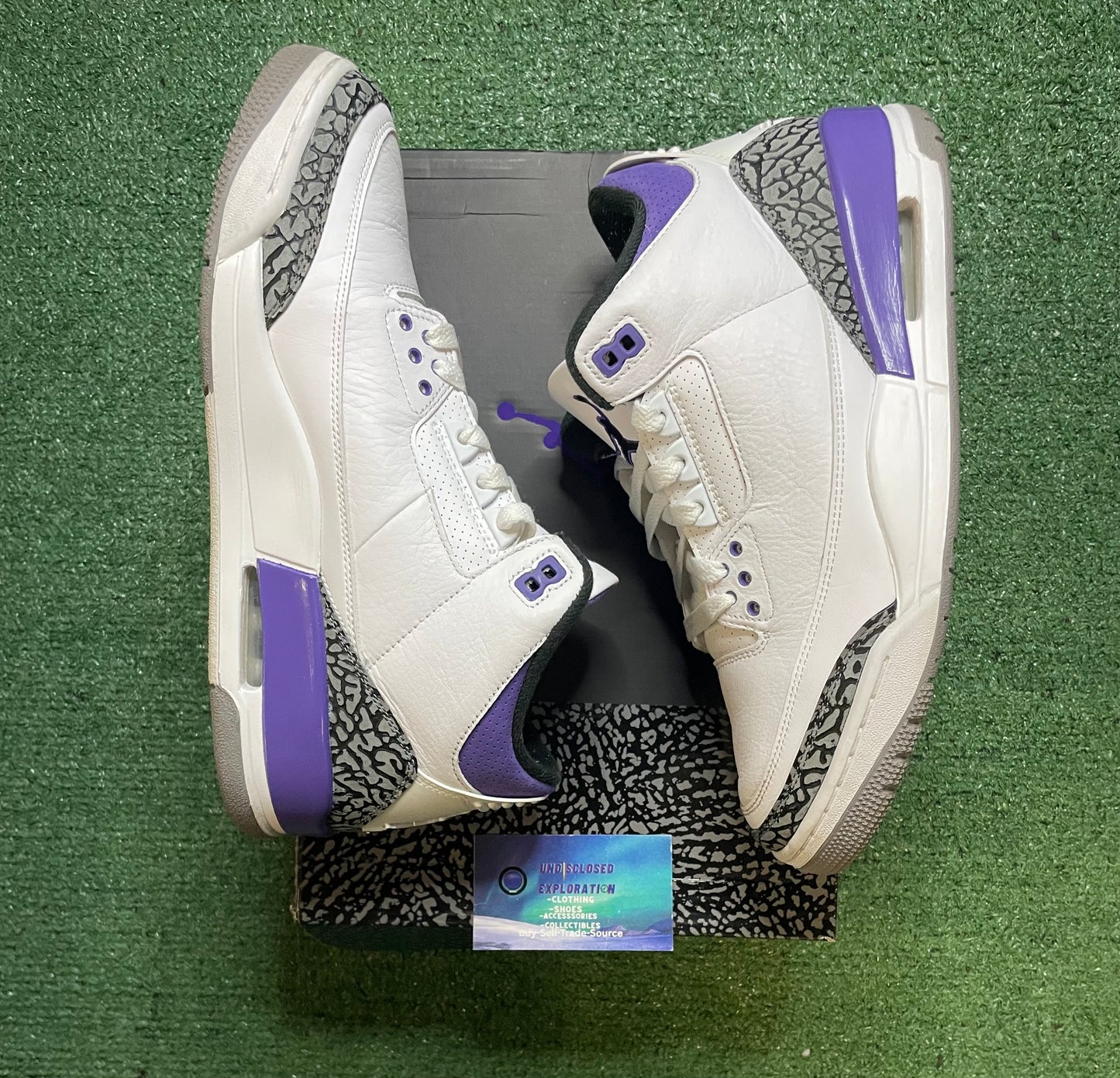Air Jordan 3 dark iris size 9.5men/11women