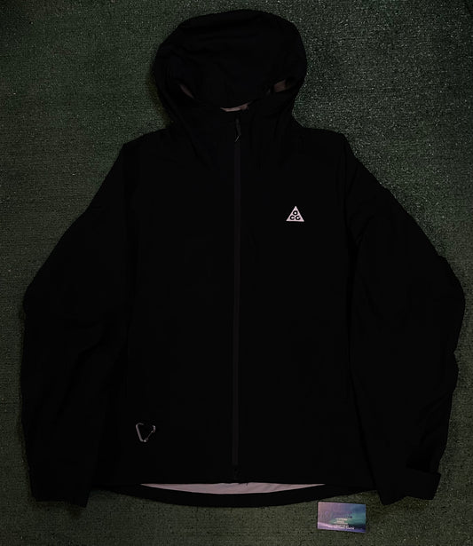 Nike ACG morpho storm hooded jacket