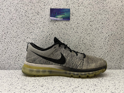 Nike Flynit Air Max Oreo 11.5 Men/13 Women “Preowned”