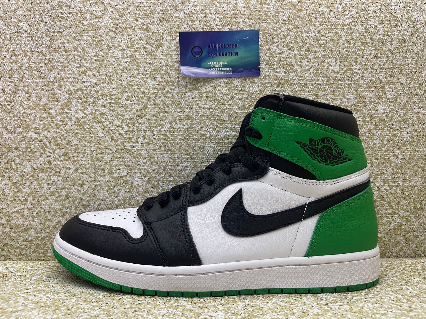 Jordan 1 Lucky Green 10 Men/11.5 Women “Preowned”