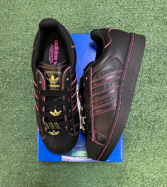 Adidas Superstar black and pink