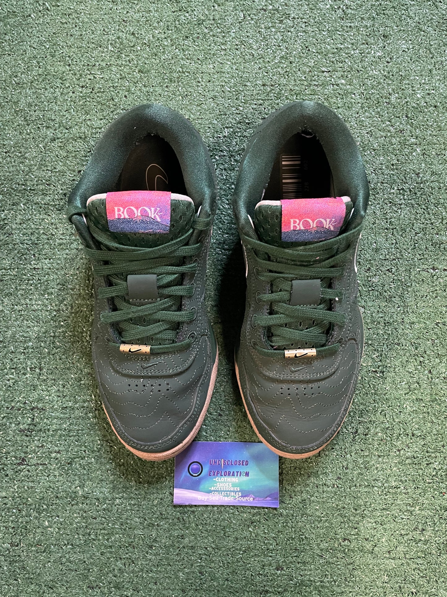 Nike book 1 flagstaff size 8men/9.5women