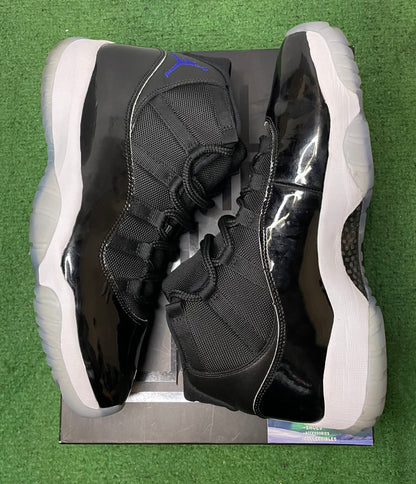 Jordan 11 Space Jam 2016 size 12men/13.5women