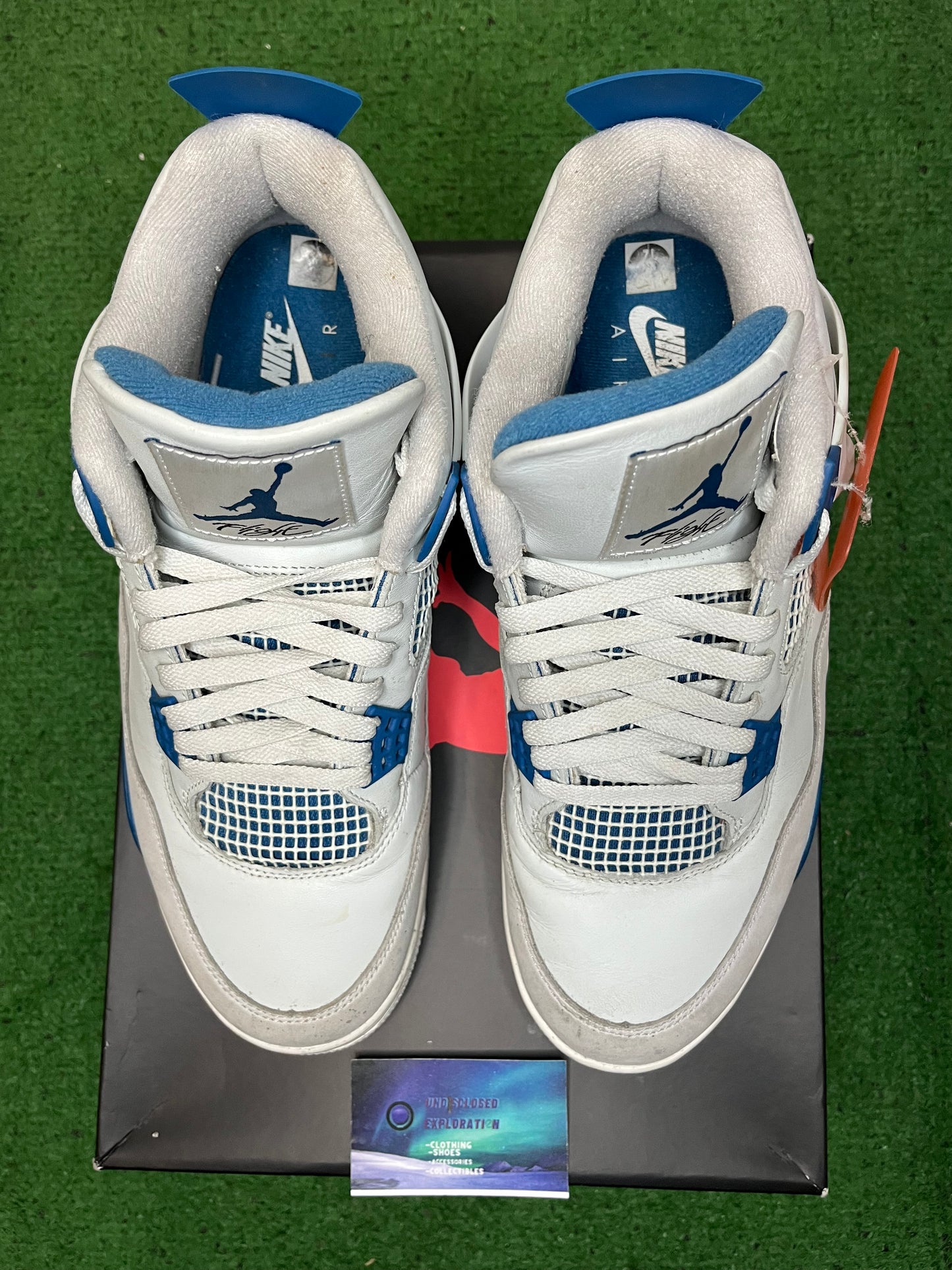 Jordan 4 military 2024 size 12men/13.5women