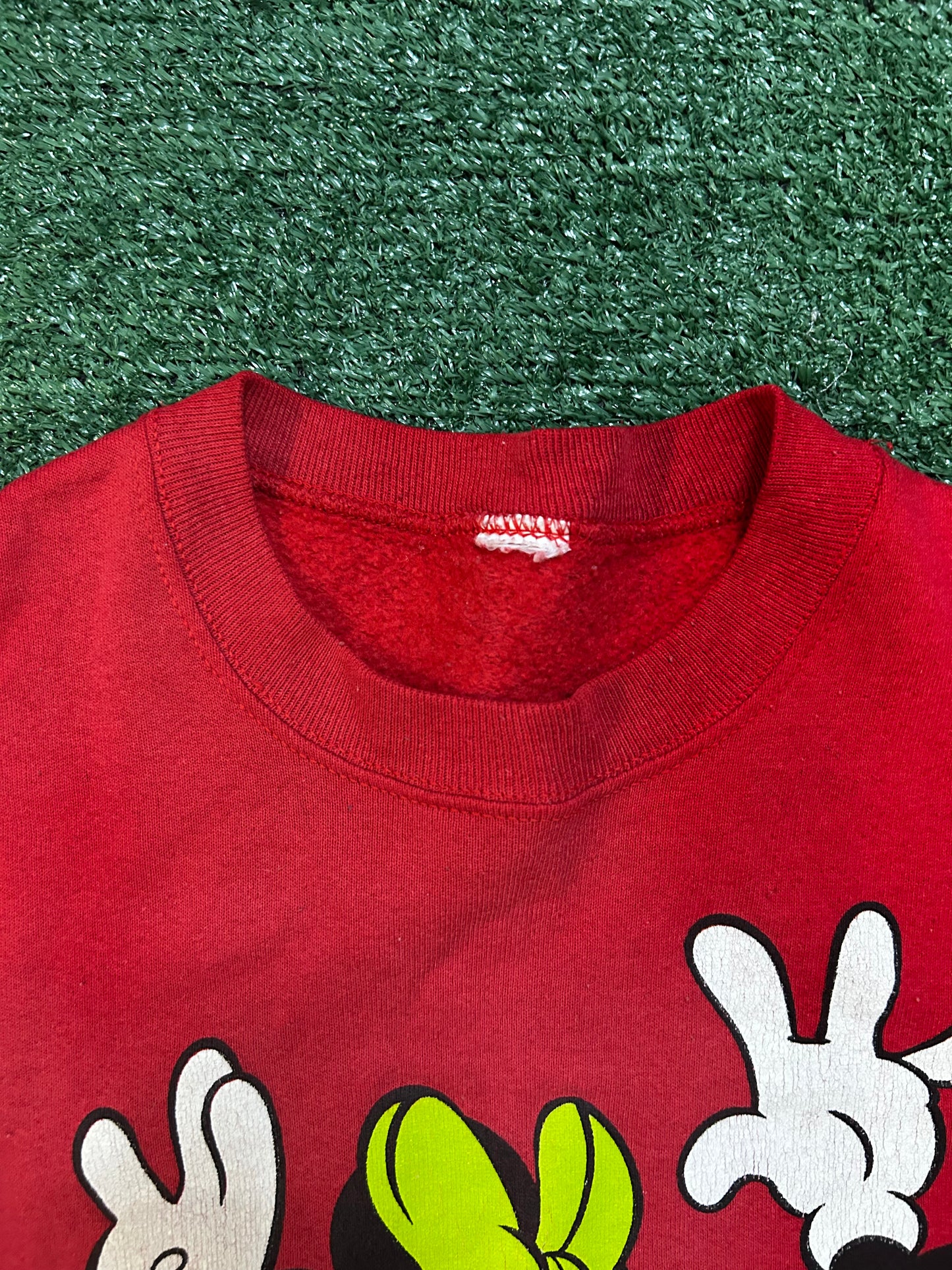 Vintage 1990sMickey Mouse roller skating crewneck