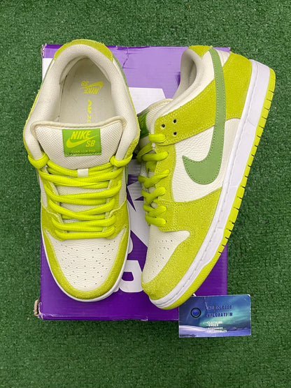 Nike Dunk Sb Low Green Apple 9.5 Men/11 Women “Preowned”