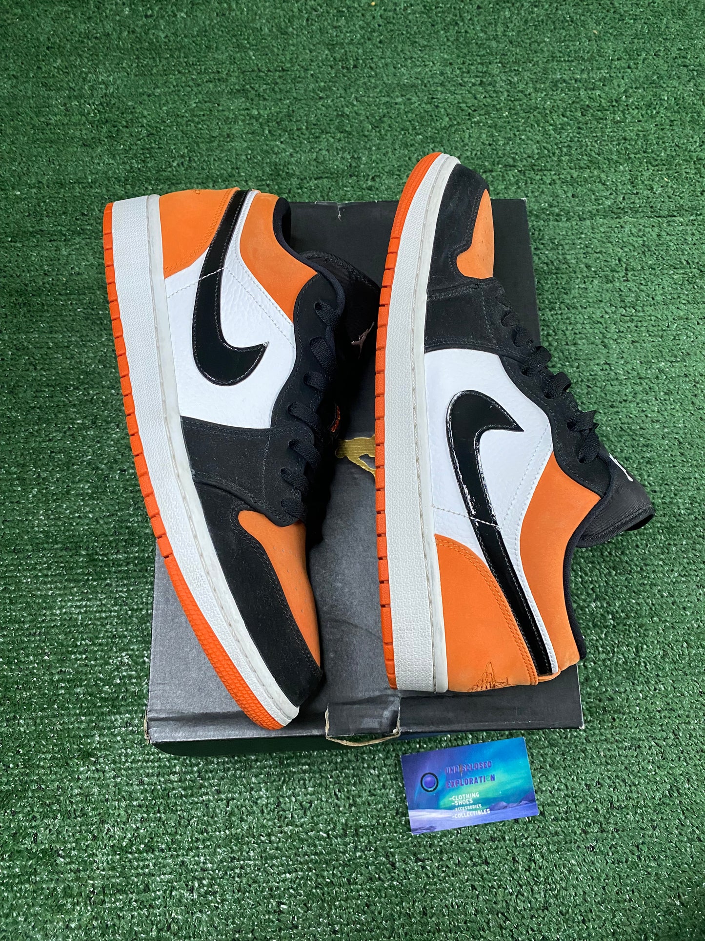 Jordan 1 low shattered backboard size 11.5men/13women