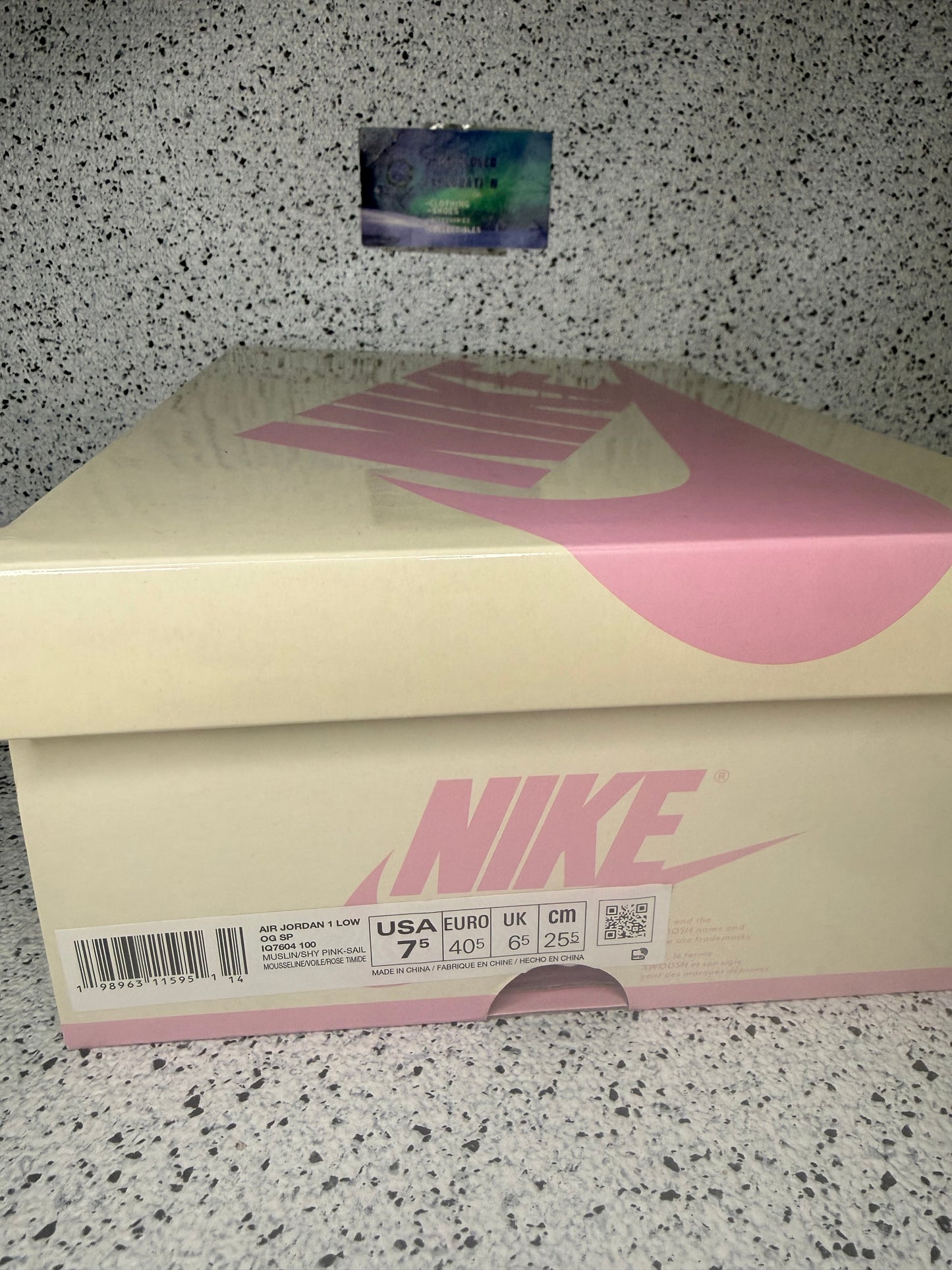 Jordan 1 Low Travis Scott Shy Pink