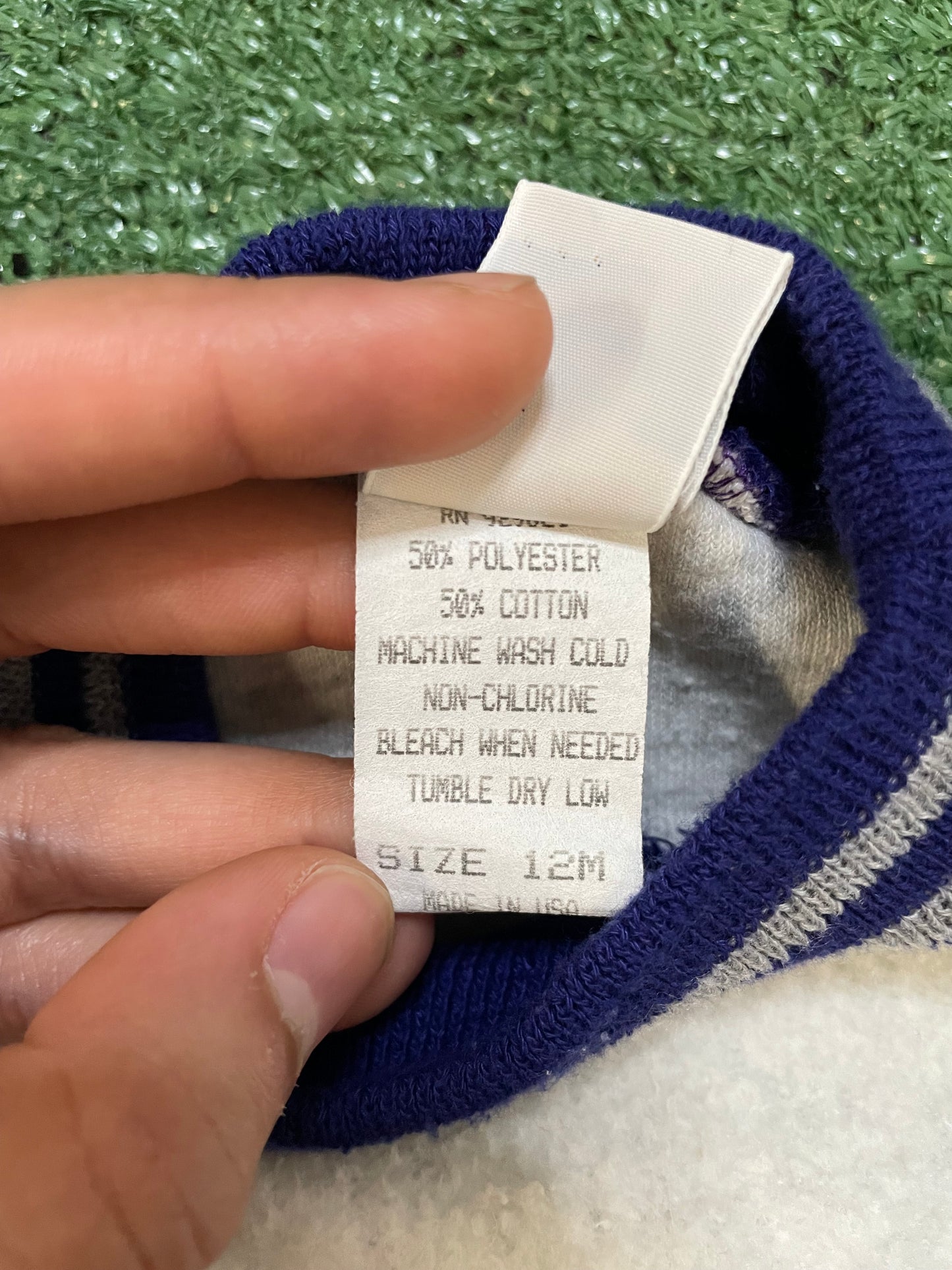 Vintage 1990s UW  university of Washington Huskies crewneck