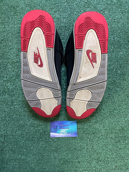 Air Jordan 4 bred 2019 size 10.5men/12women