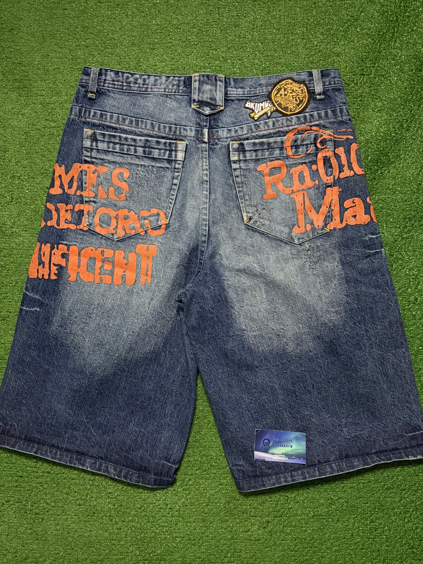 Vintage Akademiks Jorts
