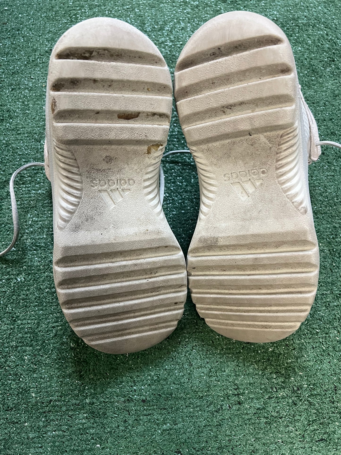 Yeezy desert boot salt size 10.5men/12women