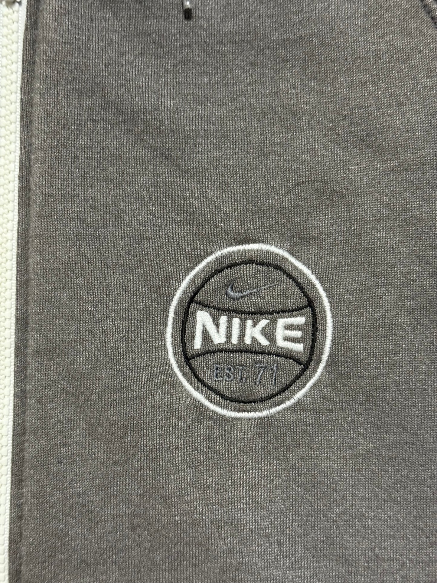 Vintage Nike Hoodie Grey
