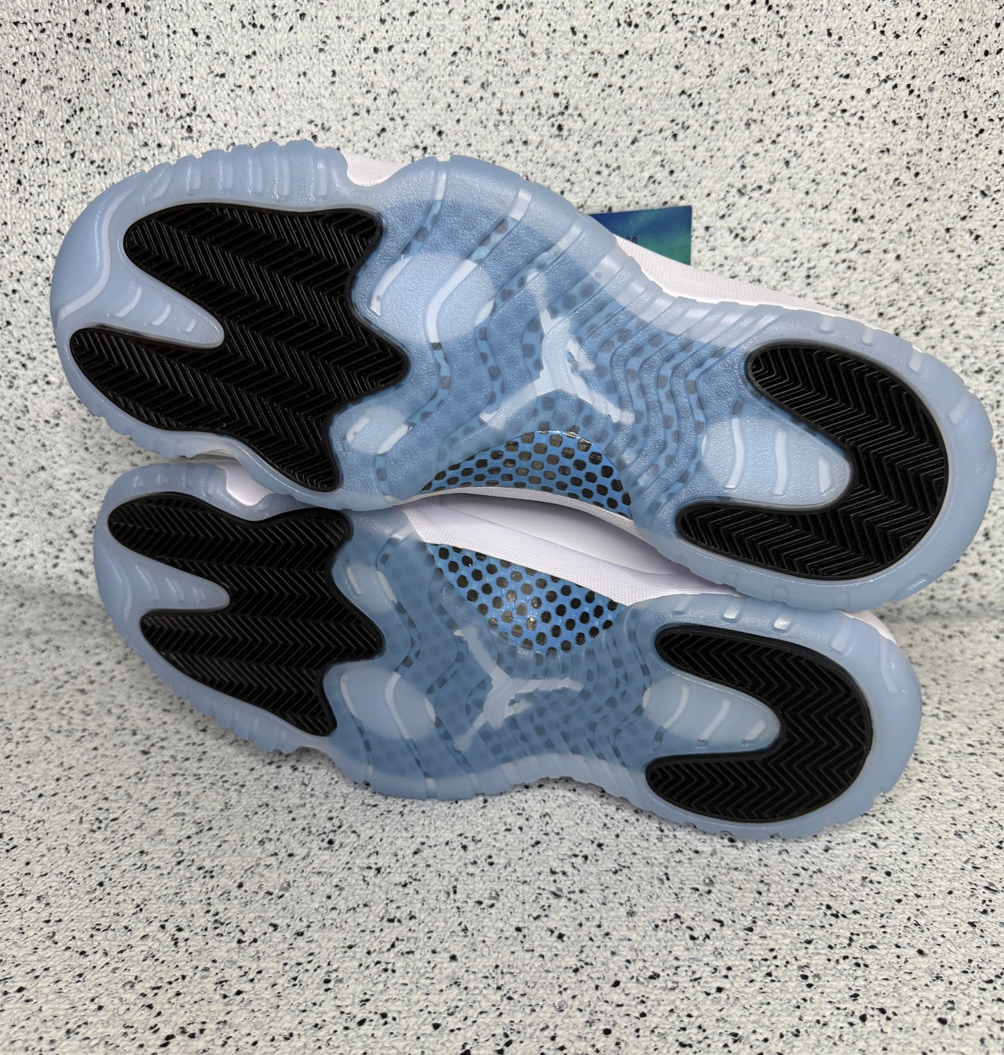 Jordan 11 Legend Blue
