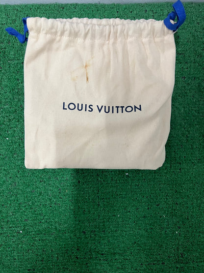 Louis Vuitton Virgil Abloh  pyramide cities New York belt