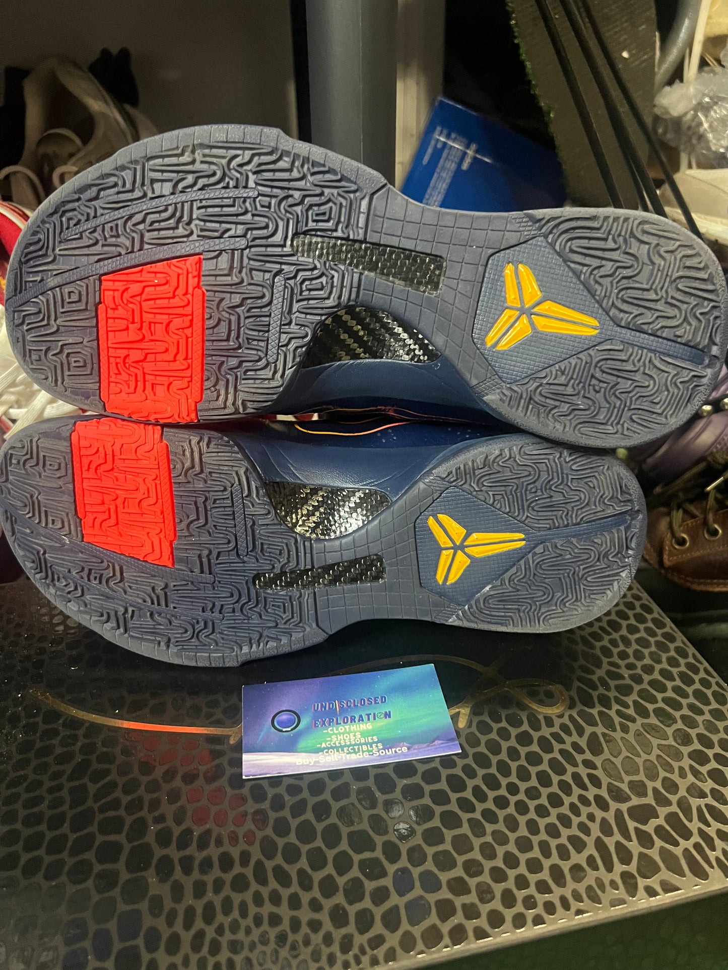 Nike Kobe 5 Indiana fever size 10.5men/12women