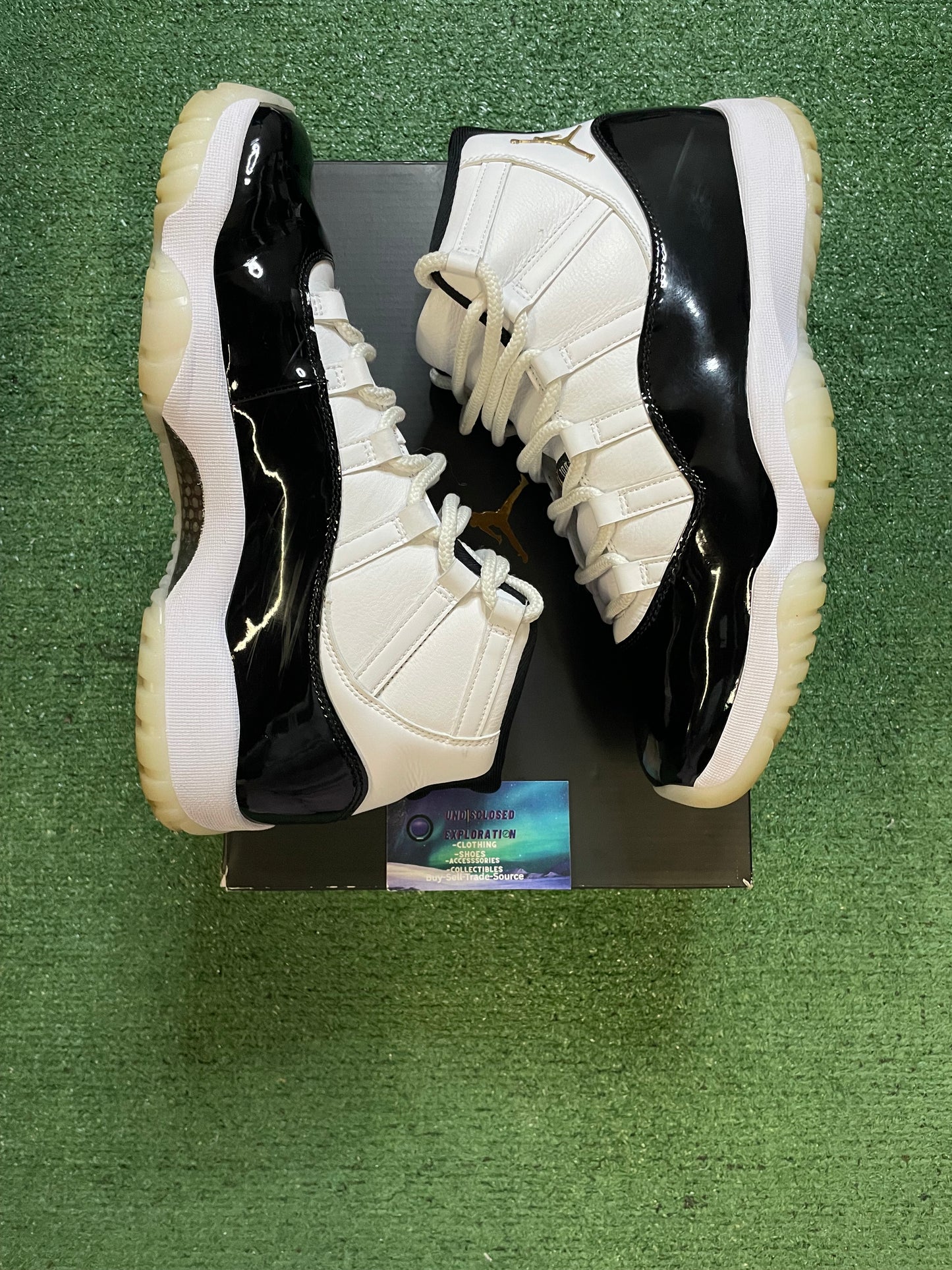 Air Jordan 11 dmp size 11men/12.5women