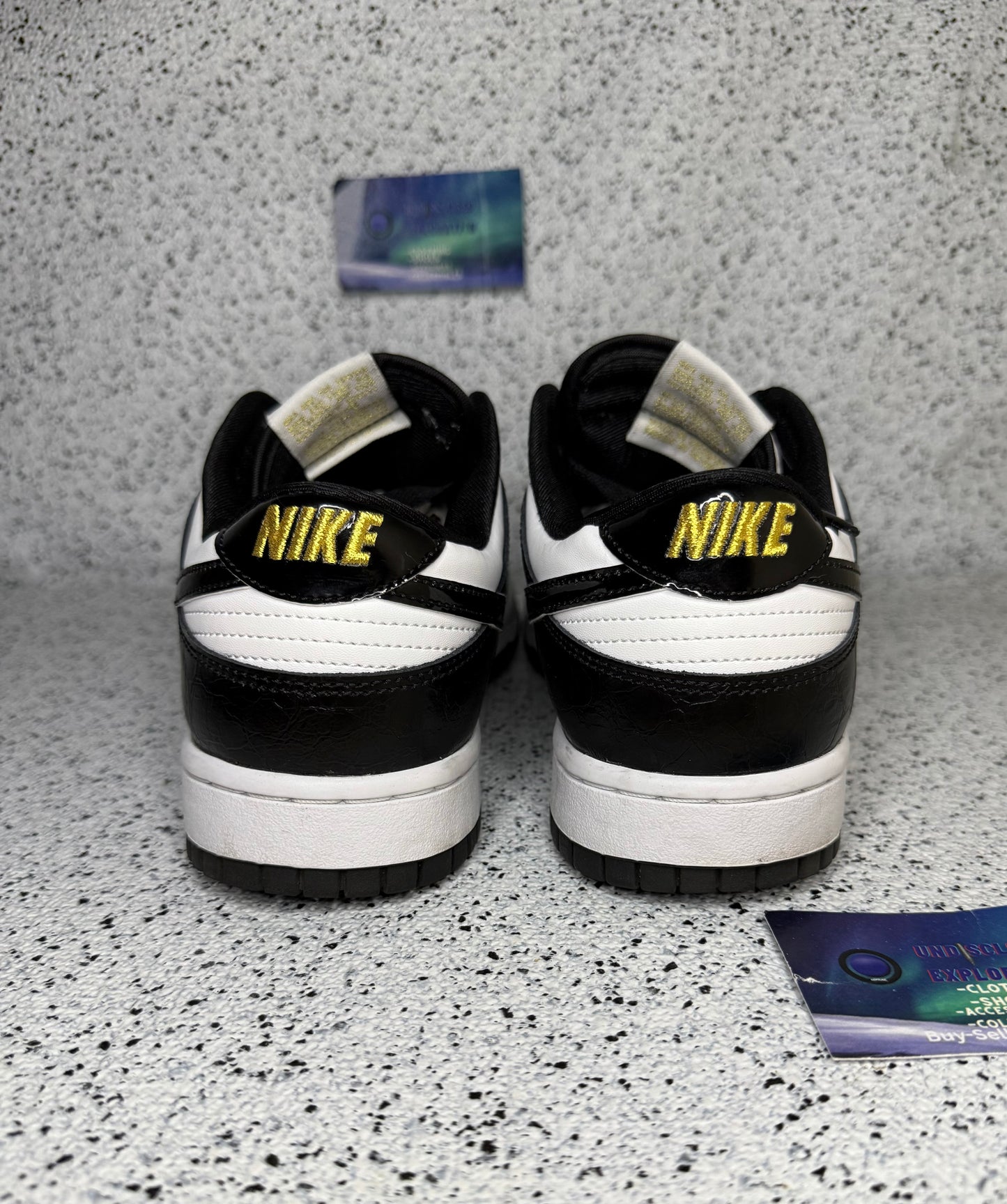 Nike Dunk Low World Champs 9 Men/10.5 Women “Preowned”