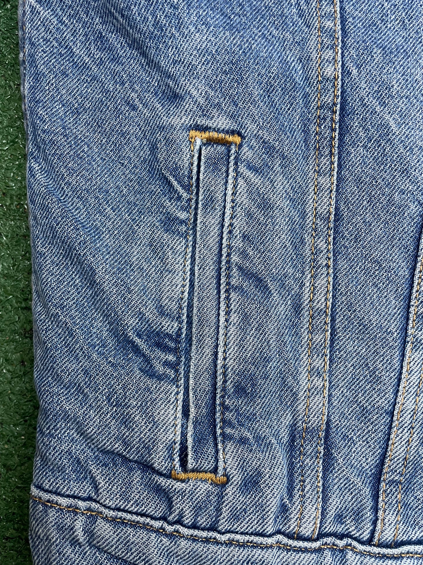 Vintage Levi sherpa Jean jacket
