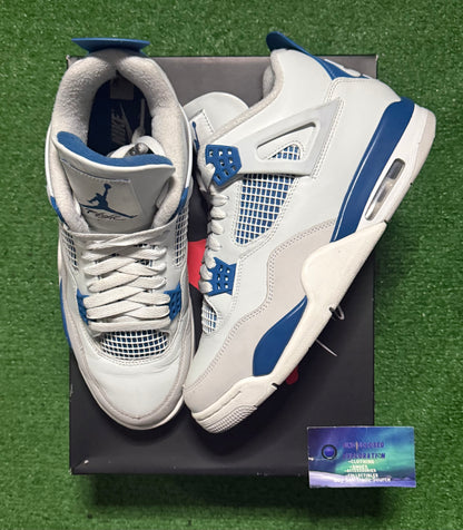 Jordan 4 Military Blue 10 Men/11.5 Women “Preowned”