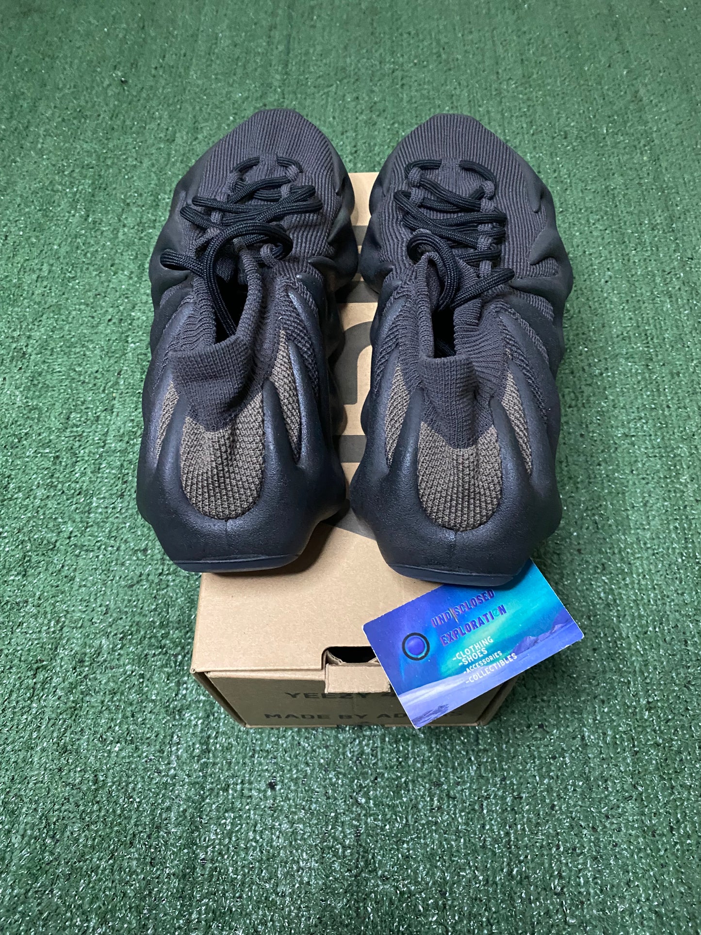 Yeezy 450 “Dark Slate” size 11.5men/13women