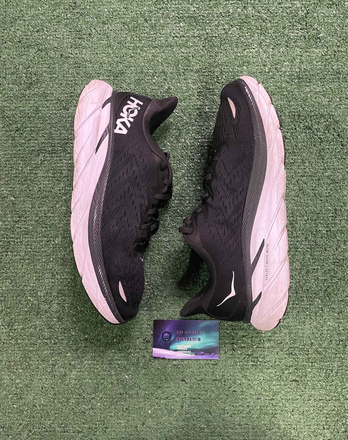 Hoka One Clifton 8 black and white size 10men/11.5women