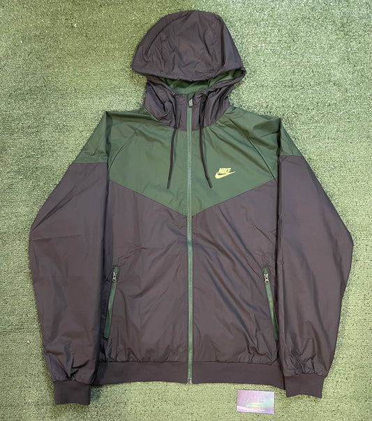 Nike Windrunner black/green jacket