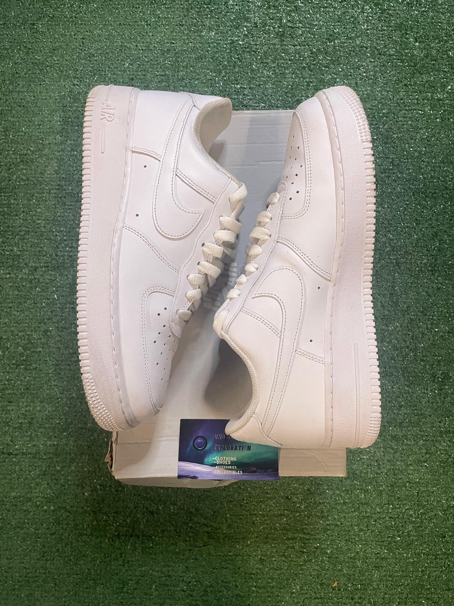 Nike Air Force 1 low triple white size 9men/10.5women