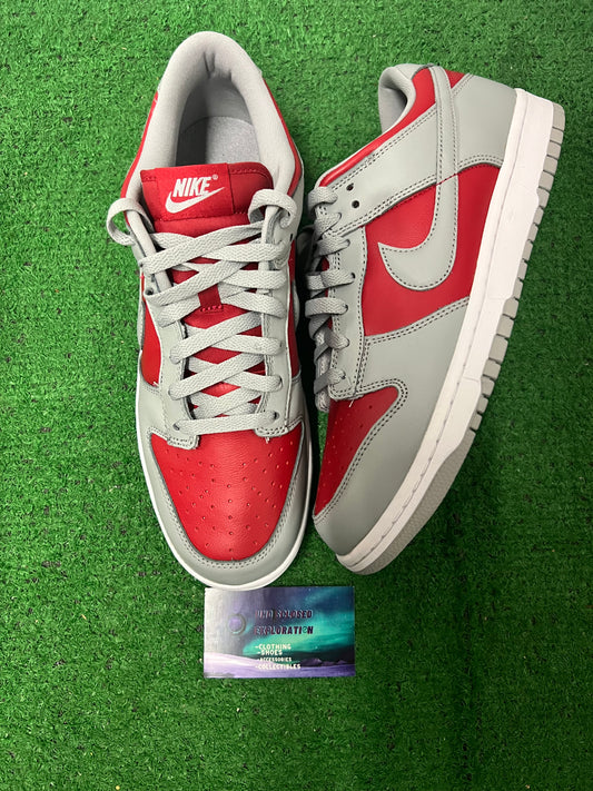 Nike dunk low reverse ultraman