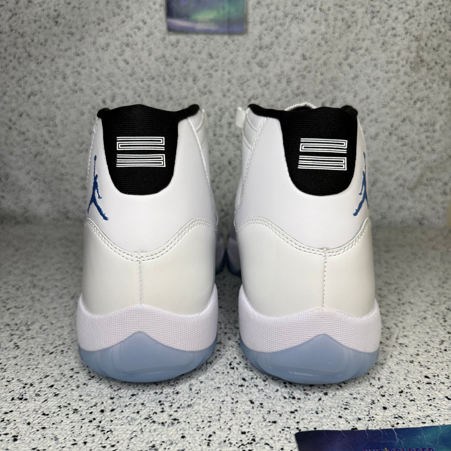Jordan 11 Legend Blue