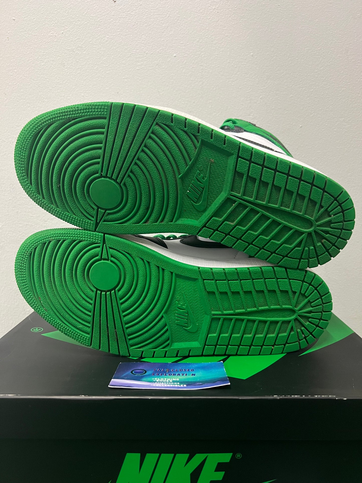 Jordan 1 high lucky green size 9men/10.5women