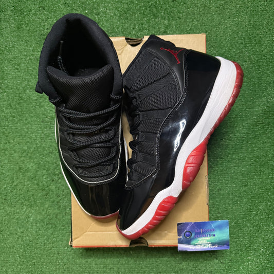 Jordan 11 Bred 11 Men “Preowned”