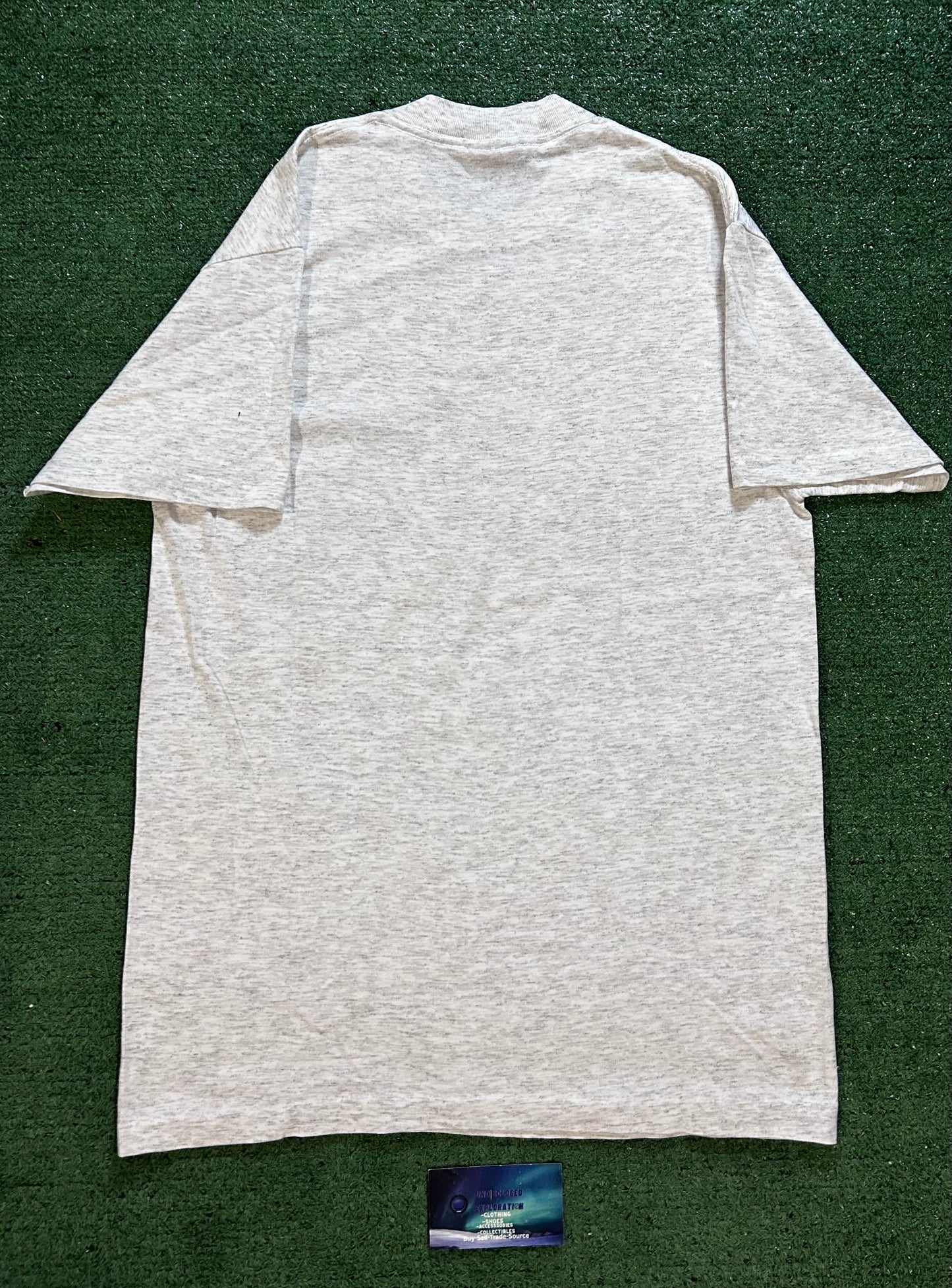 Vintage 1990s Rainbow Row South Carolina tee