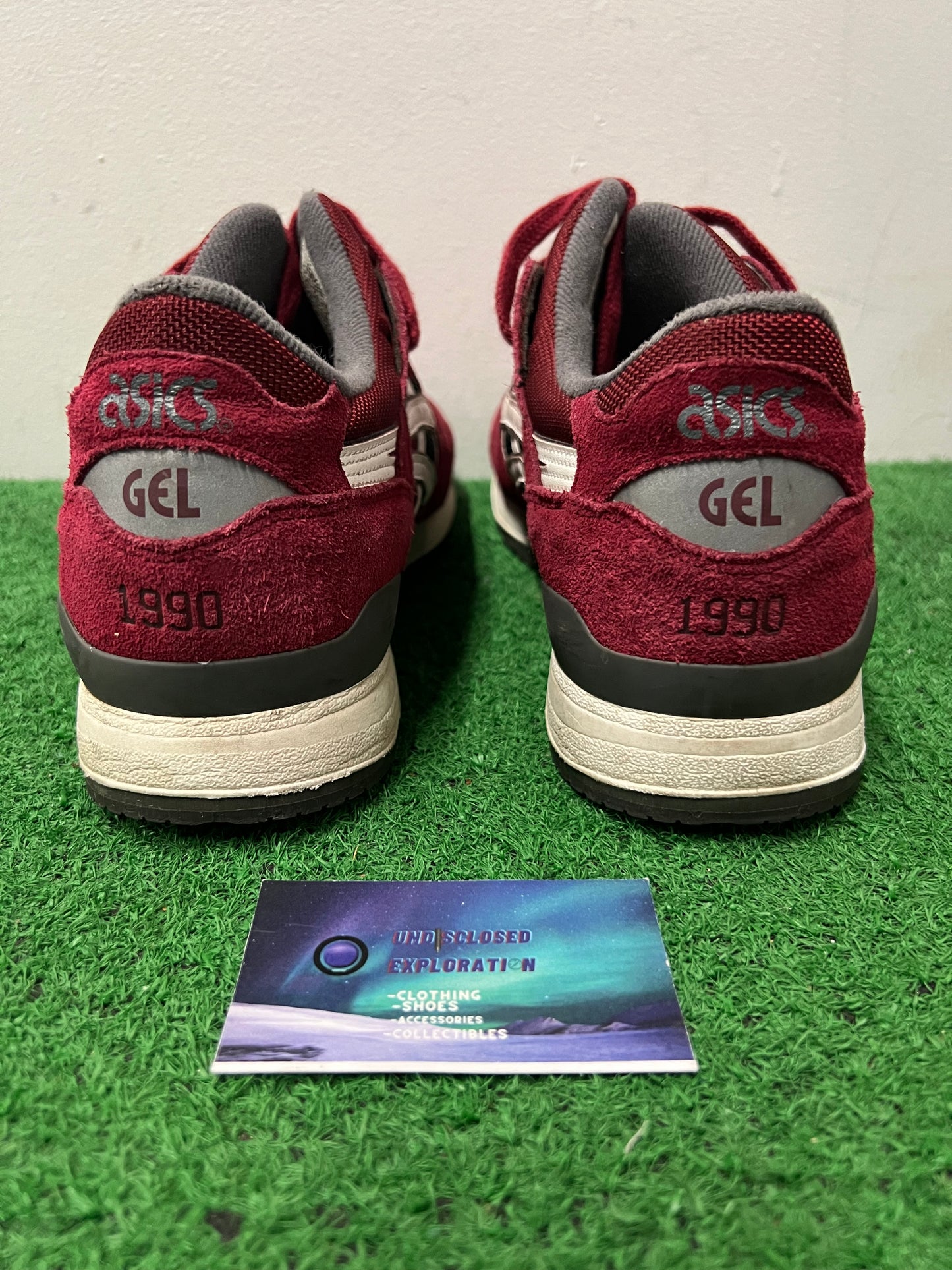ASICS gel lyte 3 burgundy and white size 10men/11.5women