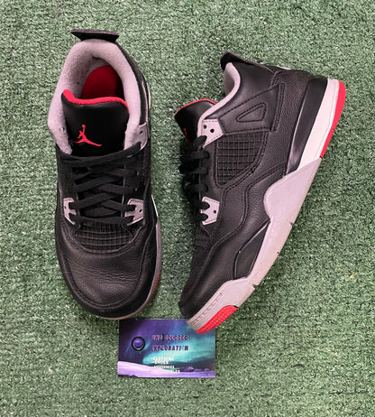 Jordan 4  Bred reimagined size 3youth/4.5women
