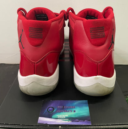 Air Jordan 11 win like 96 size 11.5men/13women