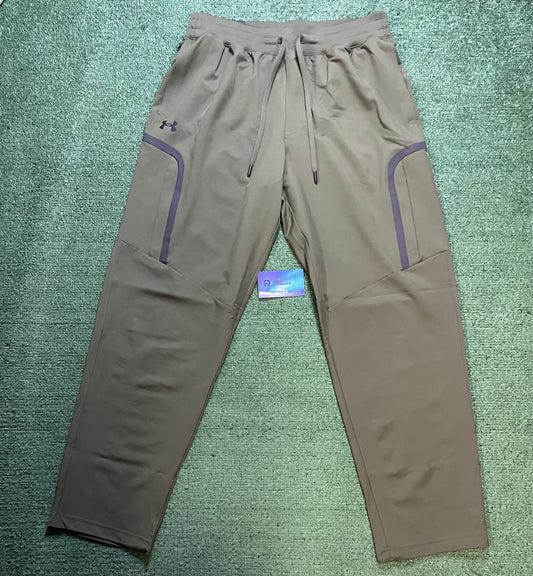 Under Armour woven olive cargo pants