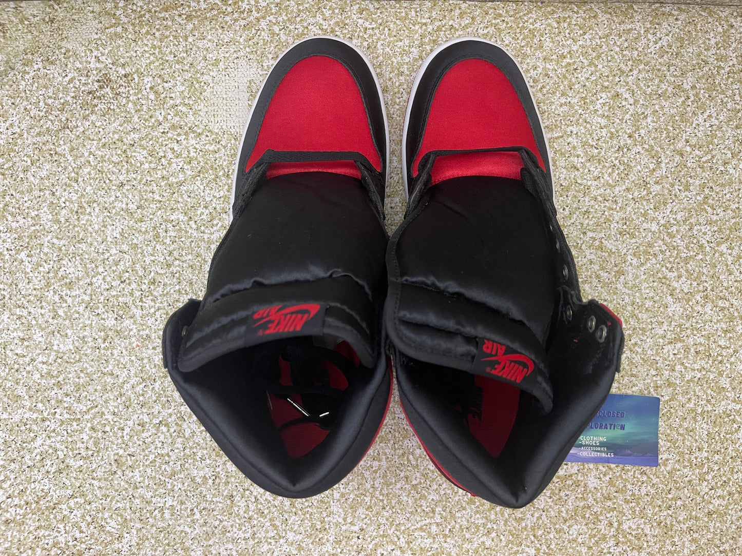 Jordan 1 Satin Bred