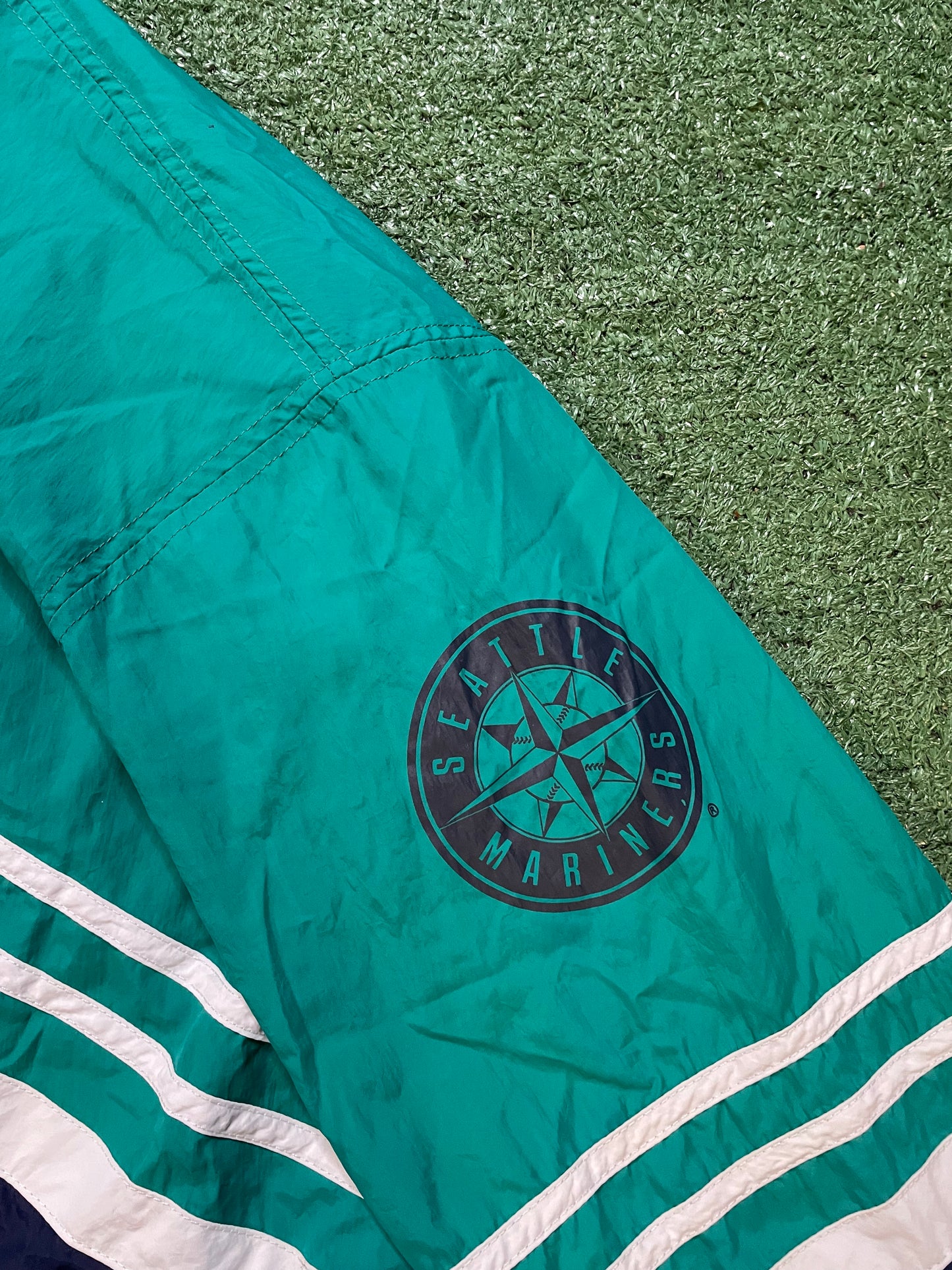 Seattle Mariners blue and teal windbreaker jacket