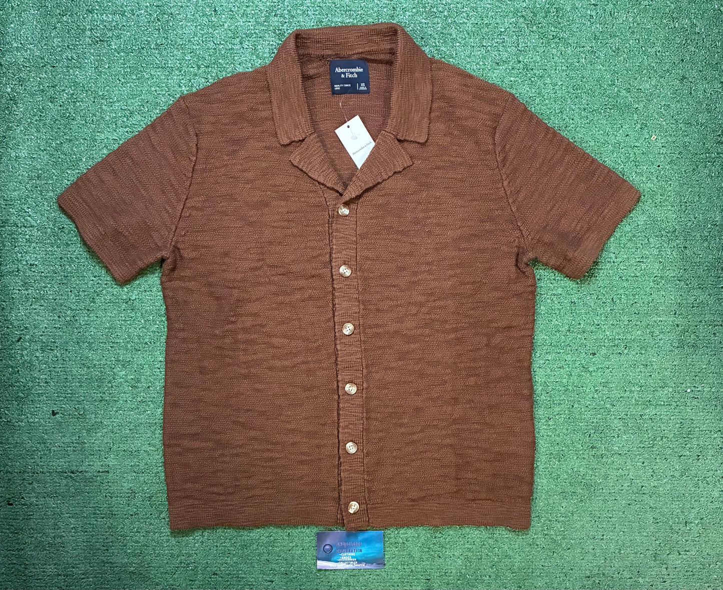 Abercrombie & Fitch
 Knit Button-Through brown Polo