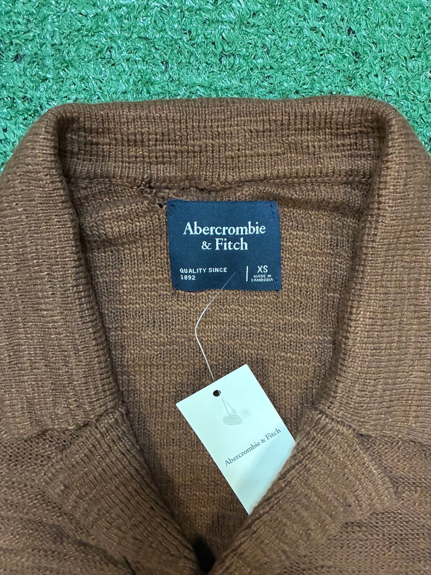 Abercrombie & Fitch
 Knit Button-Through brown Polo
