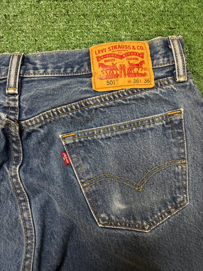 Levi 501 jeans