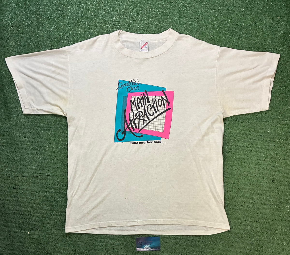 Vintage 1990s Seattle own Main Attraction blue & pink tee