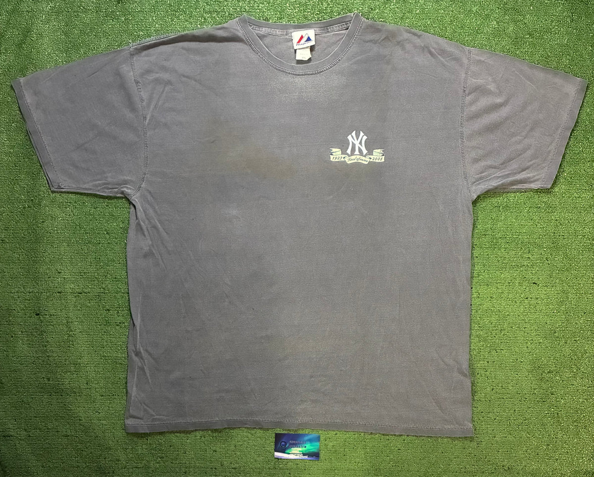 Vintage 2000s Yankee stadium tee