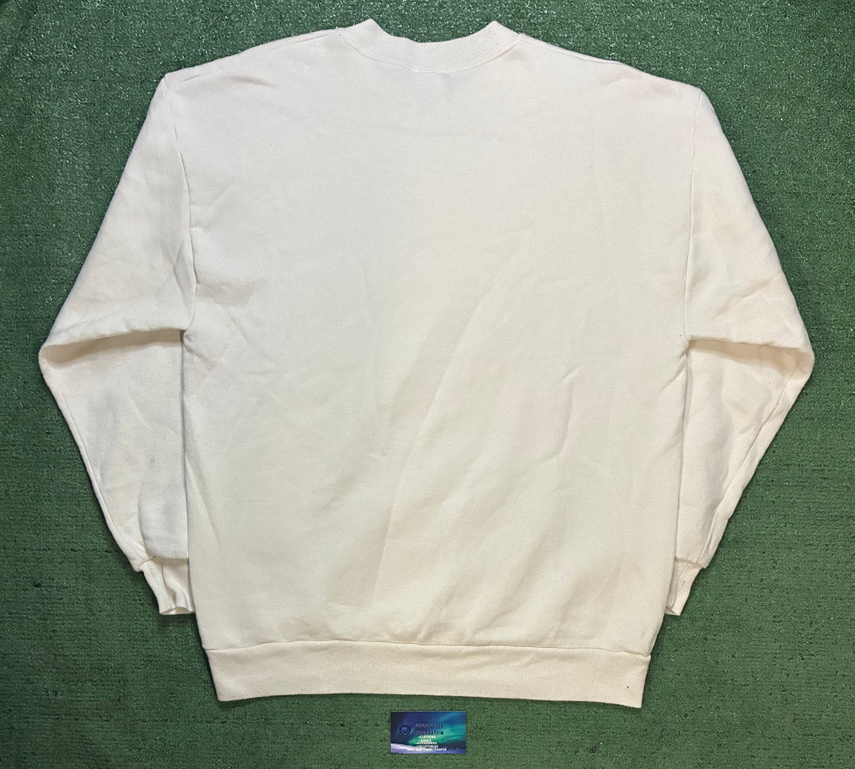 Vintage 1990s Farm barn North Carolina crewneck