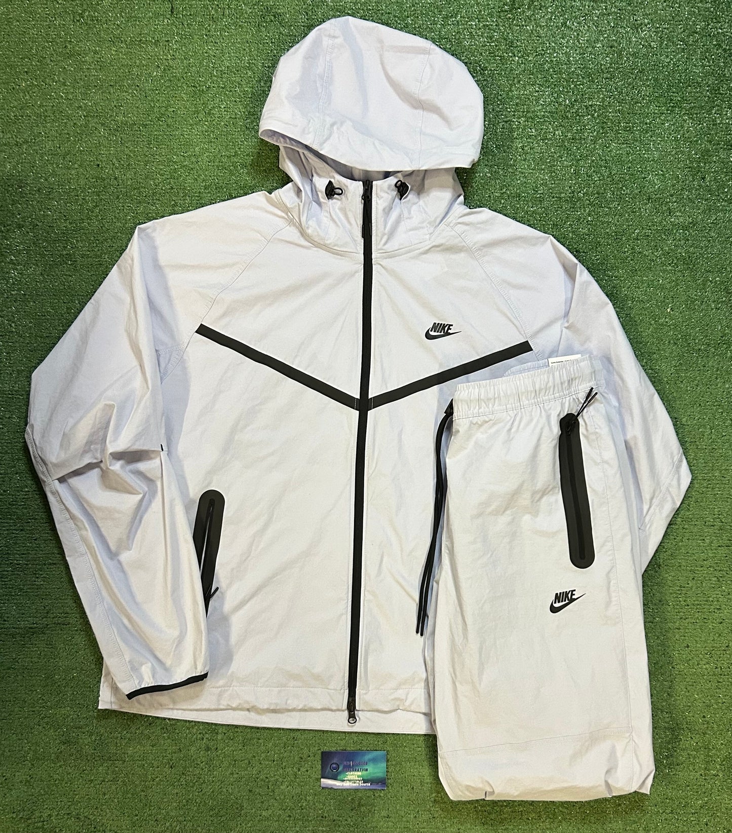 Nike tech woven light purple sweatsuit